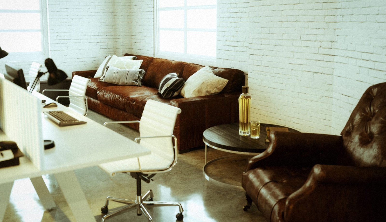 High end modern office furniture 